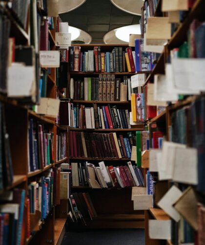 5 książek, które musisz przeczytać, by zrozumieć psychologię relacji