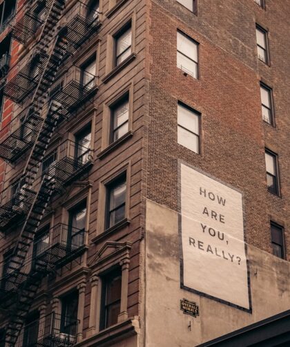 Strach przed starzeniem się – jak oswoić lęk, którego nie da się uniknąć