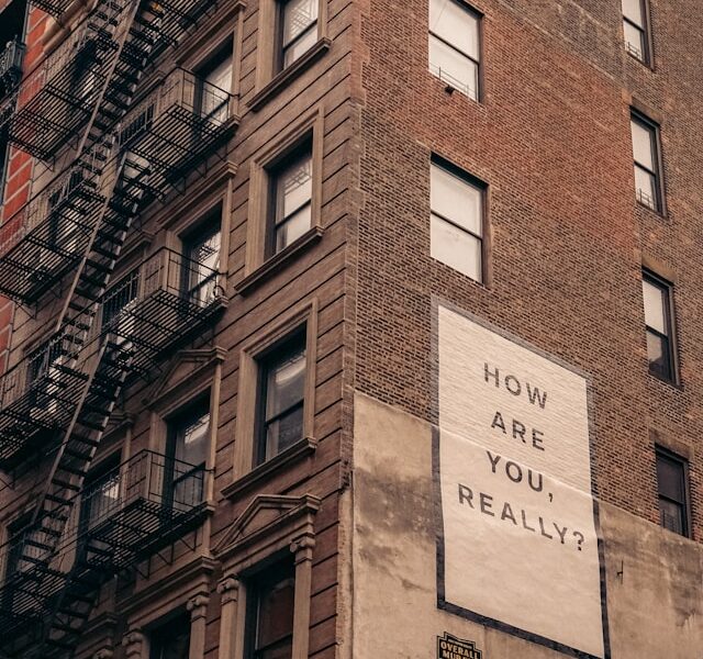 Strach przed starzeniem się – jak oswoić lęk, którego nie da się uniknąć